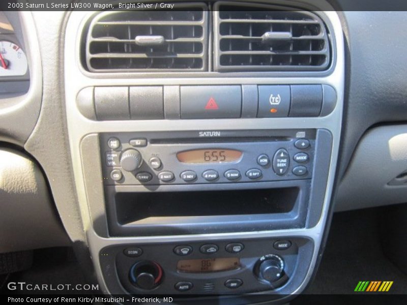 Bright Silver / Gray 2003 Saturn L Series LW300 Wagon
