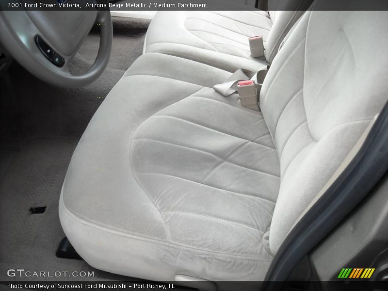 Arizona Beige Metallic / Medium Parchment 2001 Ford Crown Victoria