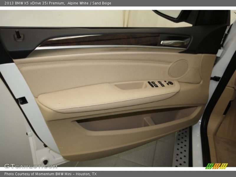 Alpine White / Sand Beige 2013 BMW X5 xDrive 35i Premium