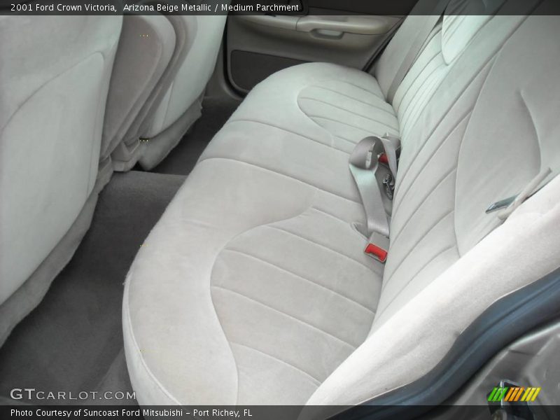 Arizona Beige Metallic / Medium Parchment 2001 Ford Crown Victoria