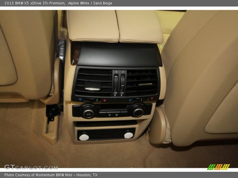 Alpine White / Sand Beige 2013 BMW X5 xDrive 35i Premium