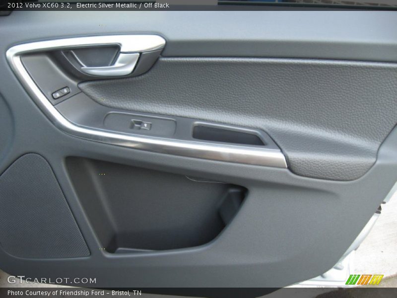 Electric Silver Metallic / Off Black 2012 Volvo XC60 3.2