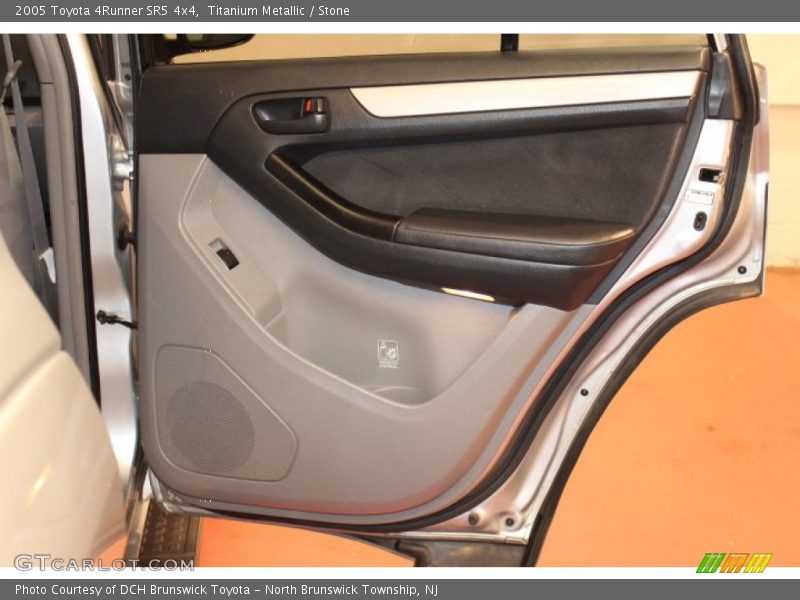 Titanium Metallic / Stone 2005 Toyota 4Runner SR5 4x4