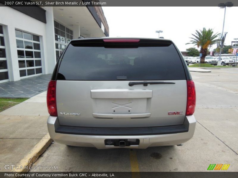Silver Birch Metallic / Light Titanium 2007 GMC Yukon SLT
