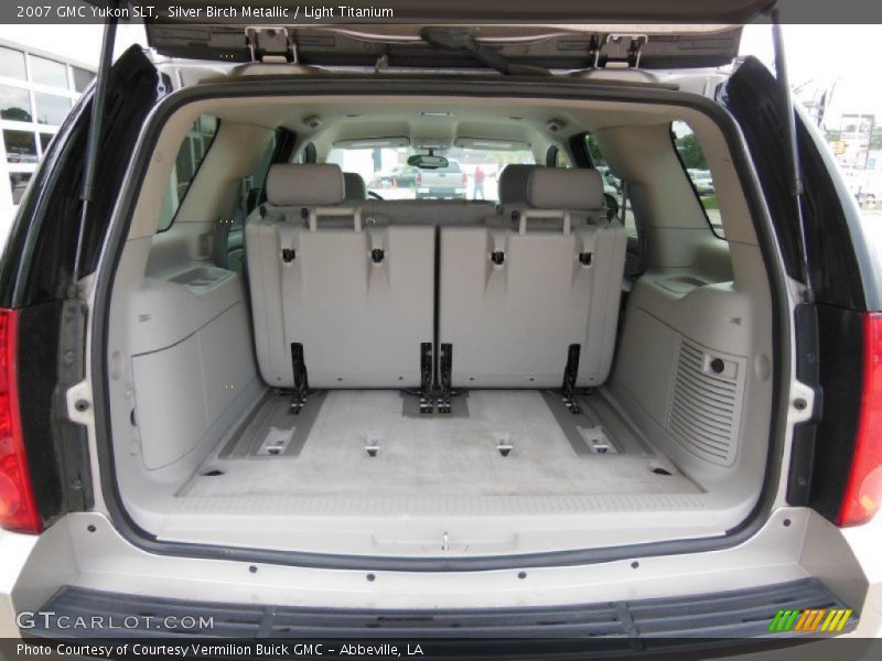 Silver Birch Metallic / Light Titanium 2007 GMC Yukon SLT