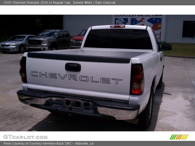 Summit White / Dark Charcoal 2005 Chevrolet Silverado 1500 LS Regular Cab