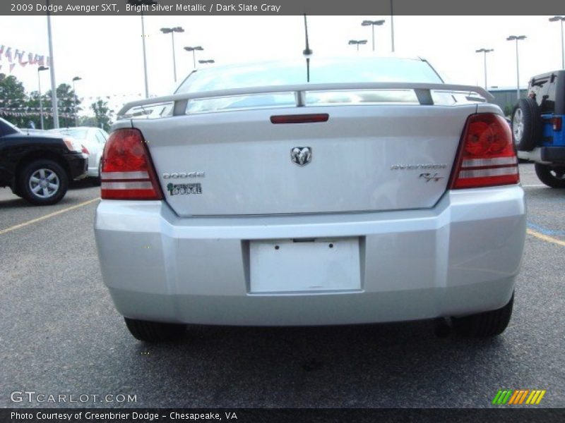 Bright Silver Metallic / Dark Slate Gray 2009 Dodge Avenger SXT