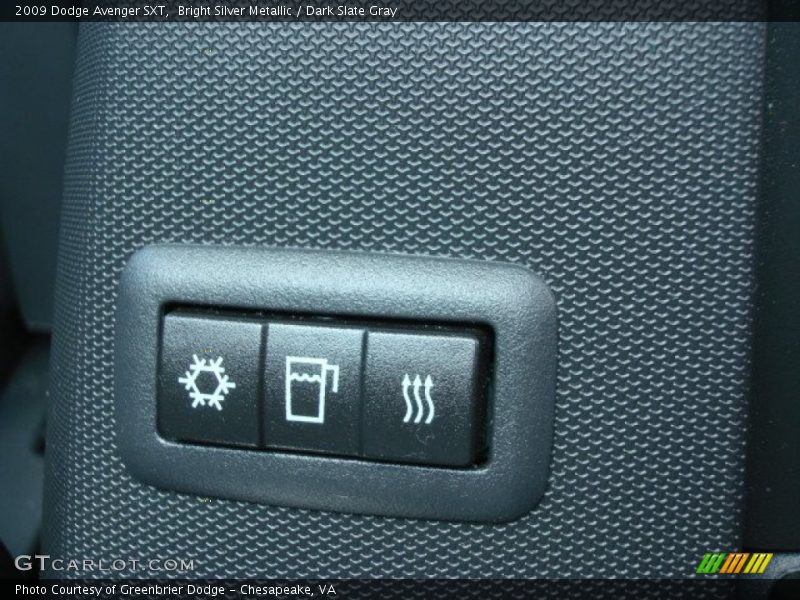 Bright Silver Metallic / Dark Slate Gray 2009 Dodge Avenger SXT