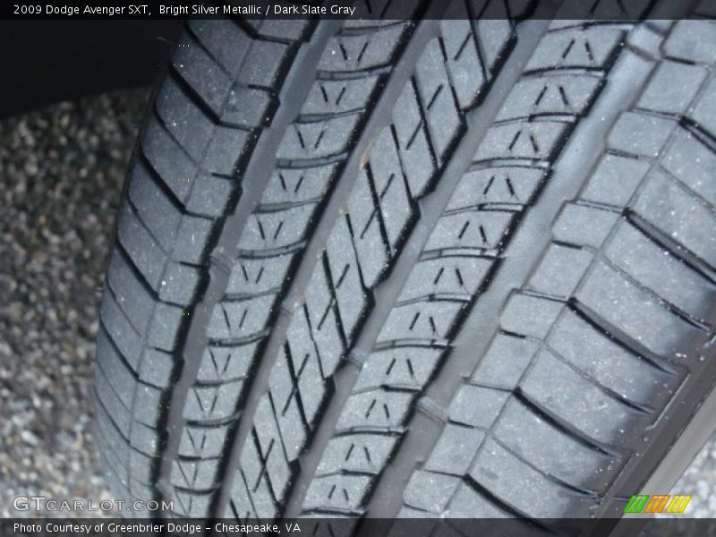 Bright Silver Metallic / Dark Slate Gray 2009 Dodge Avenger SXT