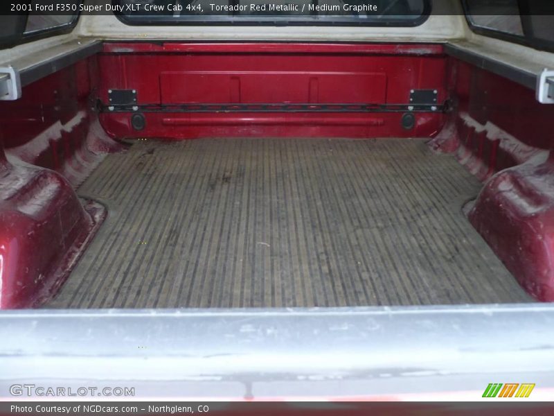 Toreador Red Metallic / Medium Graphite 2001 Ford F350 Super Duty XLT Crew Cab 4x4