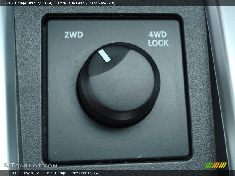 Controls of 2007 Nitro R/T 4x4