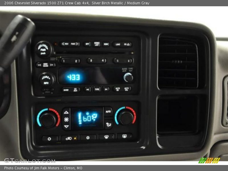 Silver Birch Metallic / Medium Gray 2006 Chevrolet Silverado 1500 Z71 Crew Cab 4x4