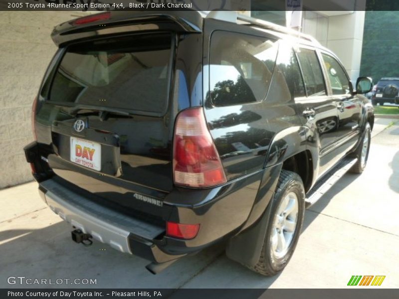 Black / Dark Charcoal 2005 Toyota 4Runner Sport Edition 4x4