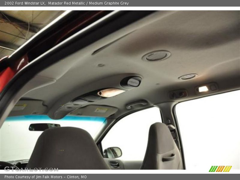 Matador Red Metallic / Medium Graphite Grey 2002 Ford Windstar LX