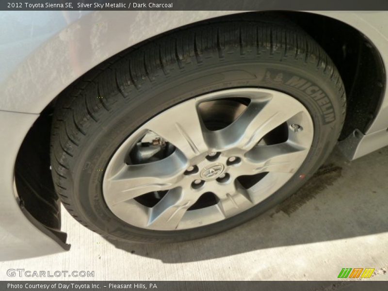 Silver Sky Metallic / Dark Charcoal 2012 Toyota Sienna SE