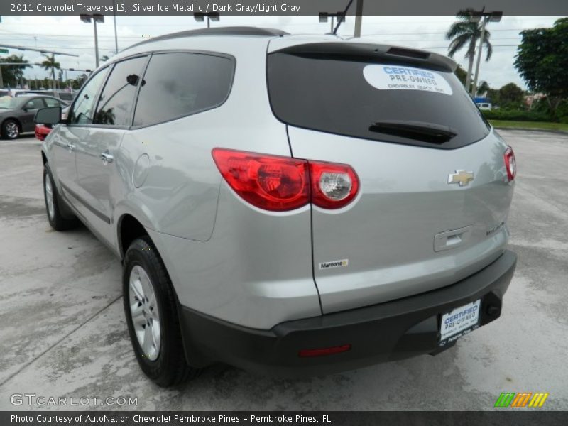 Silver Ice Metallic / Dark Gray/Light Gray 2011 Chevrolet Traverse LS