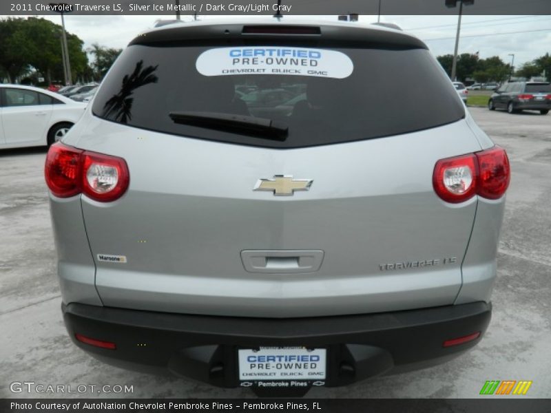 Silver Ice Metallic / Dark Gray/Light Gray 2011 Chevrolet Traverse LS