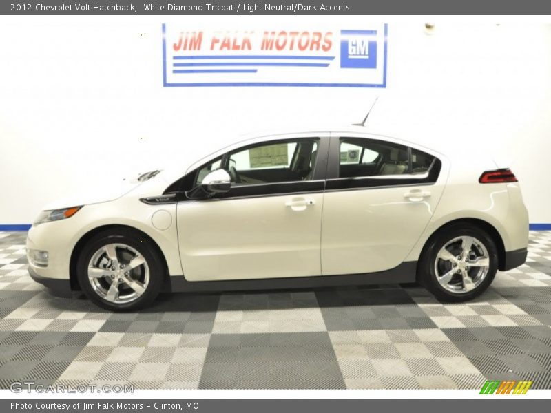 White Diamond Tricoat / Light Neutral/Dark Accents 2012 Chevrolet Volt Hatchback