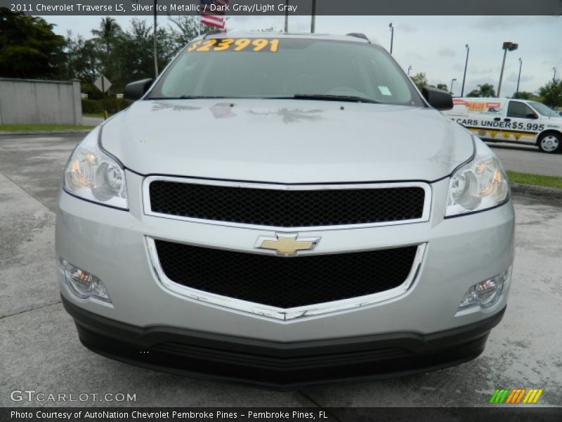 Silver Ice Metallic / Dark Gray/Light Gray 2011 Chevrolet Traverse LS