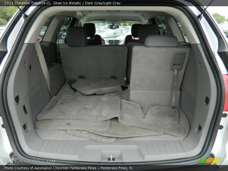 Silver Ice Metallic / Dark Gray/Light Gray 2011 Chevrolet Traverse LS