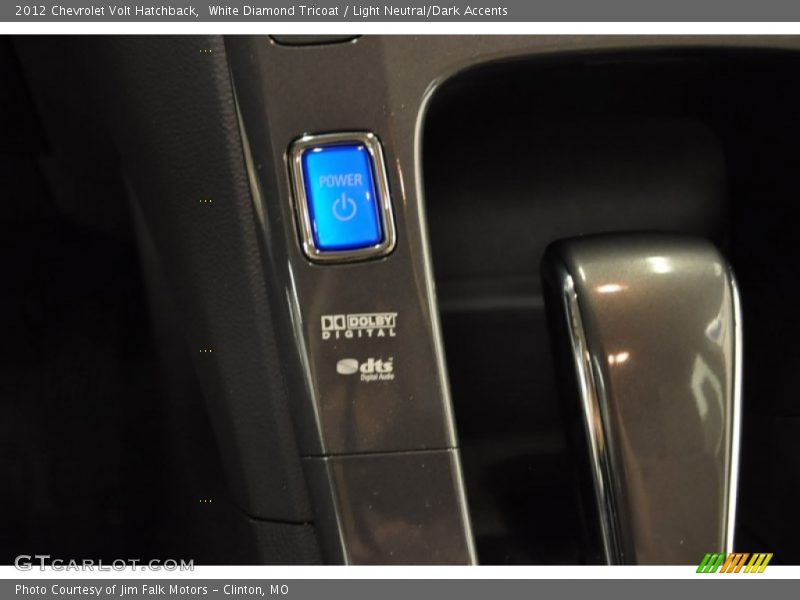 White Diamond Tricoat / Light Neutral/Dark Accents 2012 Chevrolet Volt Hatchback