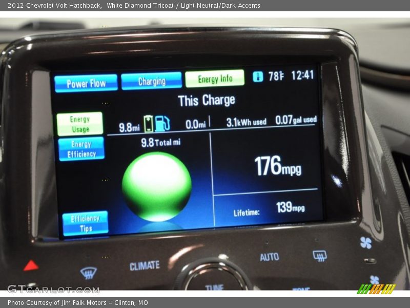 White Diamond Tricoat / Light Neutral/Dark Accents 2012 Chevrolet Volt Hatchback