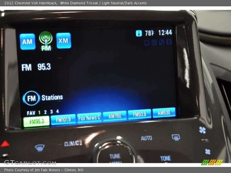 White Diamond Tricoat / Light Neutral/Dark Accents 2012 Chevrolet Volt Hatchback