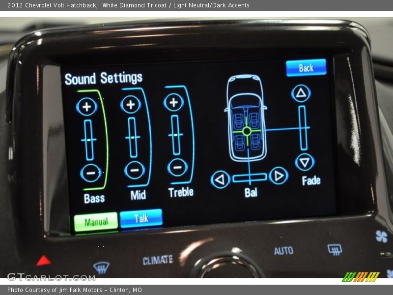 White Diamond Tricoat / Light Neutral/Dark Accents 2012 Chevrolet Volt Hatchback