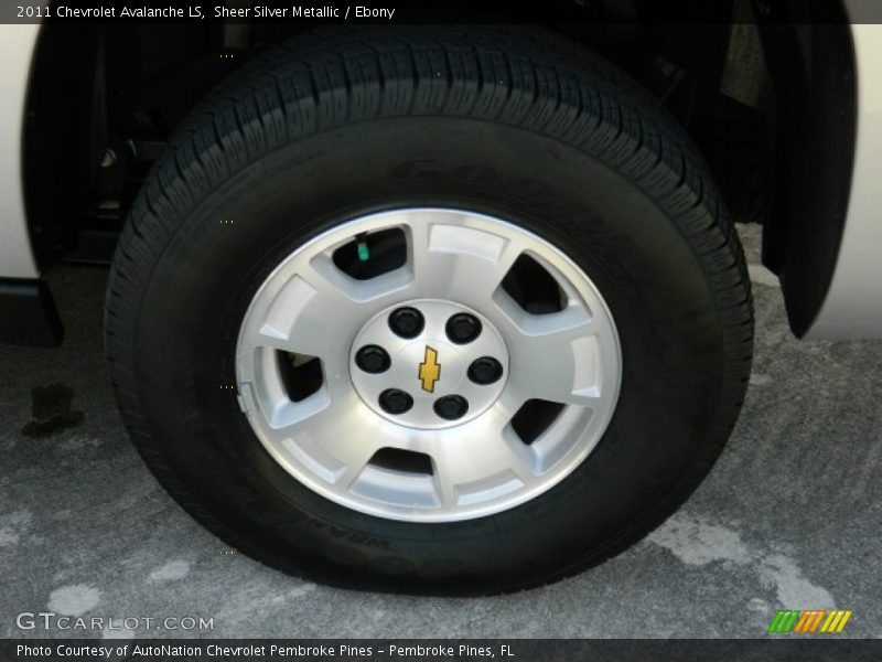 Sheer Silver Metallic / Ebony 2011 Chevrolet Avalanche LS