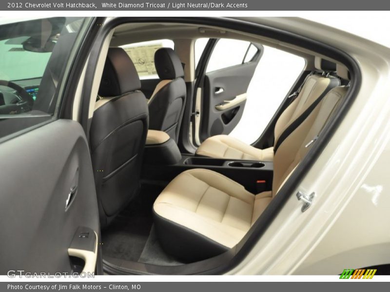 White Diamond Tricoat / Light Neutral/Dark Accents 2012 Chevrolet Volt Hatchback