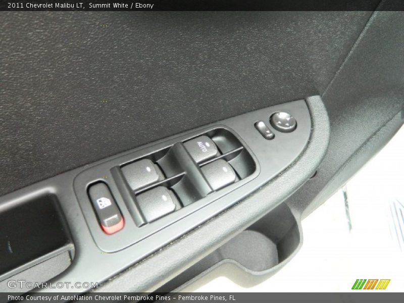 Summit White / Ebony 2011 Chevrolet Malibu LT