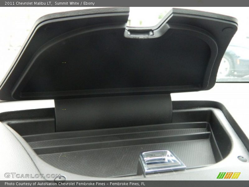 Summit White / Ebony 2011 Chevrolet Malibu LT