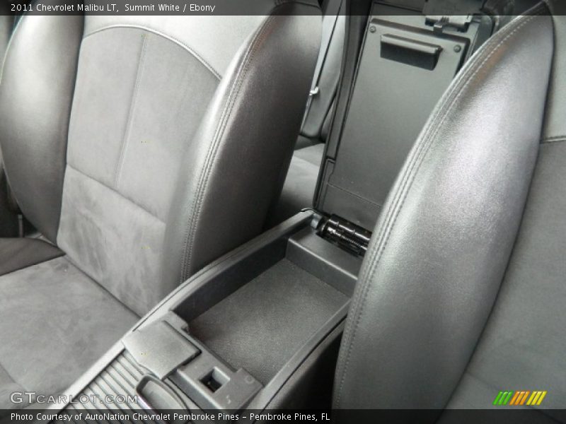 Summit White / Ebony 2011 Chevrolet Malibu LT