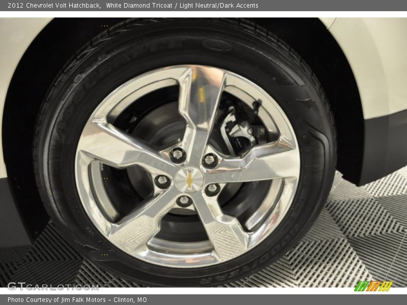  2012 Volt Hatchback Wheel