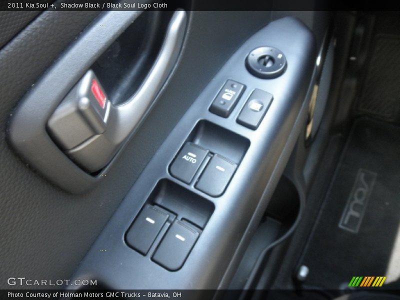 Shadow Black / Black Soul Logo Cloth 2011 Kia Soul +