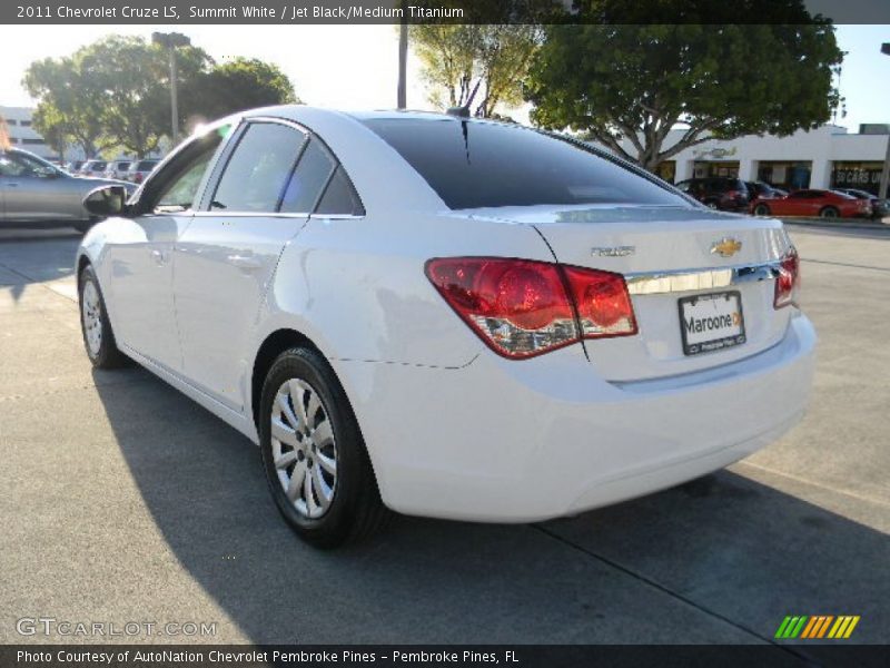 Summit White / Jet Black/Medium Titanium 2011 Chevrolet Cruze LS