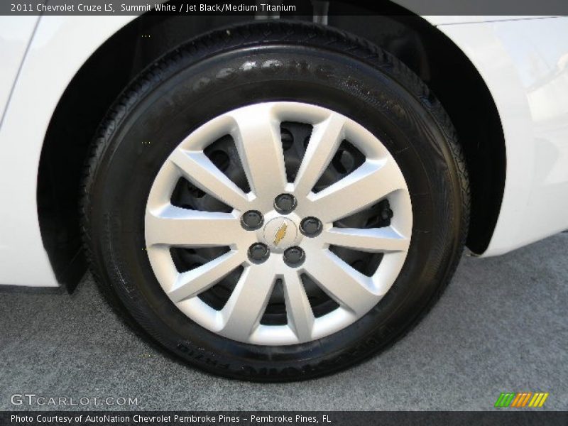 Summit White / Jet Black/Medium Titanium 2011 Chevrolet Cruze LS