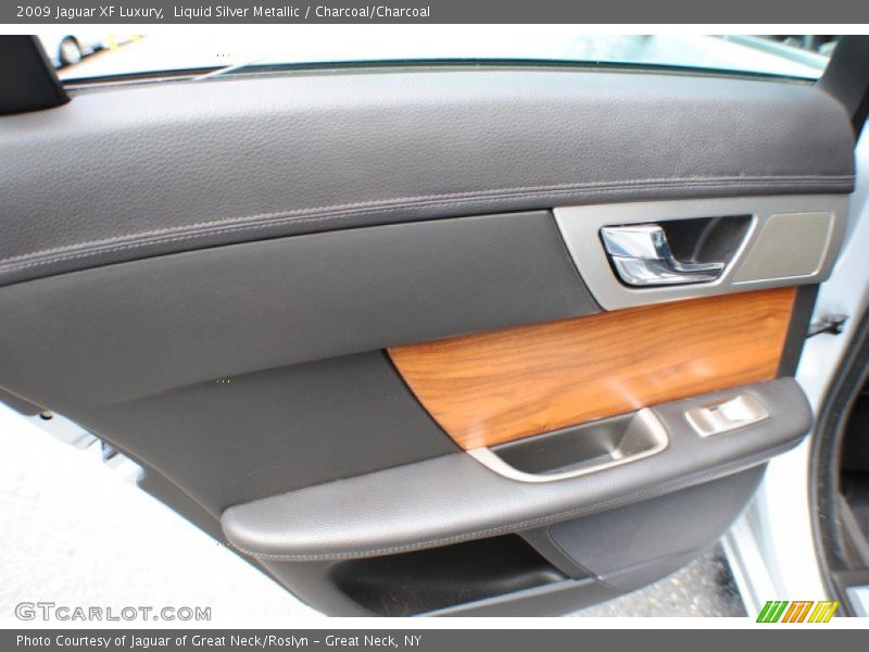 Liquid Silver Metallic / Charcoal/Charcoal 2009 Jaguar XF Luxury