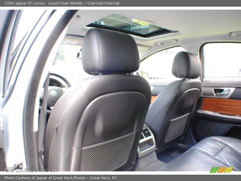 Liquid Silver Metallic / Charcoal/Charcoal 2009 Jaguar XF Luxury