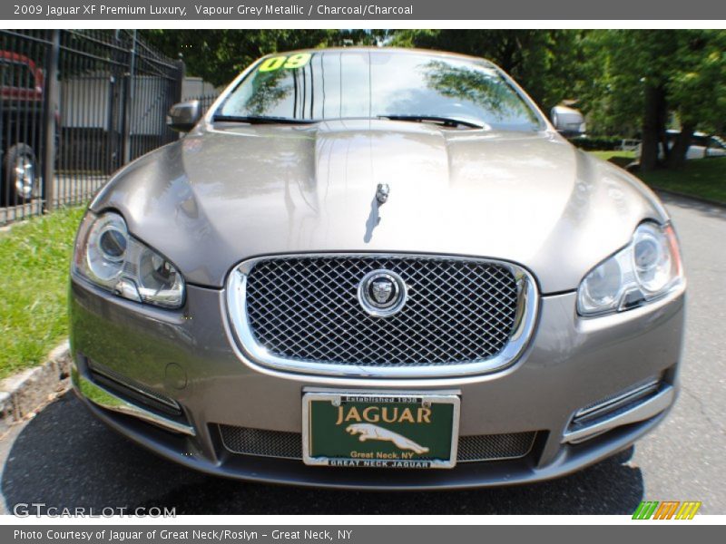 Vapour Grey Metallic / Charcoal/Charcoal 2009 Jaguar XF Premium Luxury