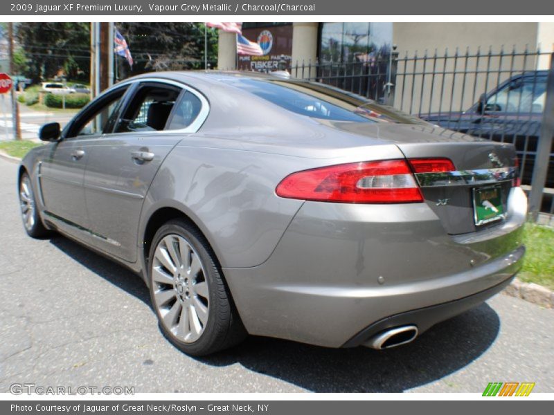 Vapour Grey Metallic / Charcoal/Charcoal 2009 Jaguar XF Premium Luxury