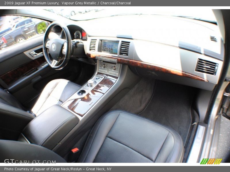 Vapour Grey Metallic / Charcoal/Charcoal 2009 Jaguar XF Premium Luxury
