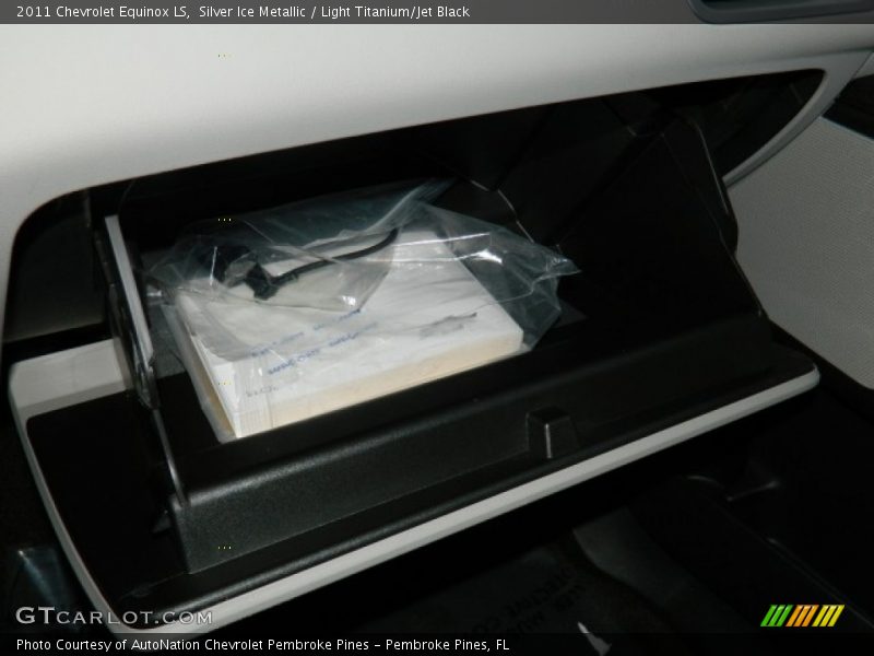Silver Ice Metallic / Light Titanium/Jet Black 2011 Chevrolet Equinox LS