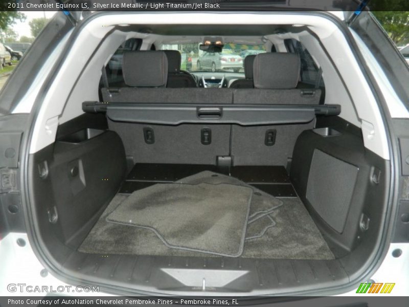 Silver Ice Metallic / Light Titanium/Jet Black 2011 Chevrolet Equinox LS