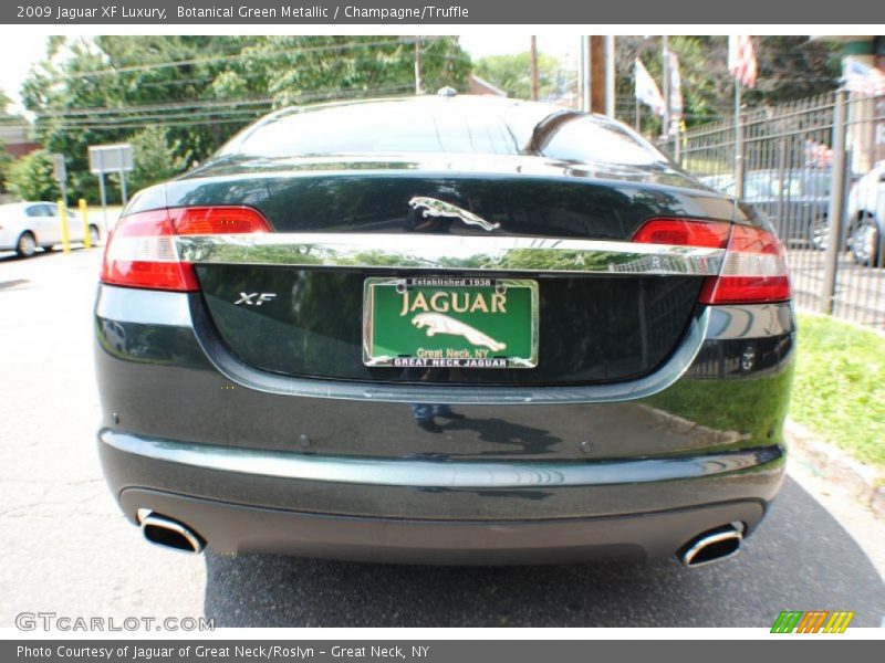 Botanical Green Metallic / Champagne/Truffle 2009 Jaguar XF Luxury