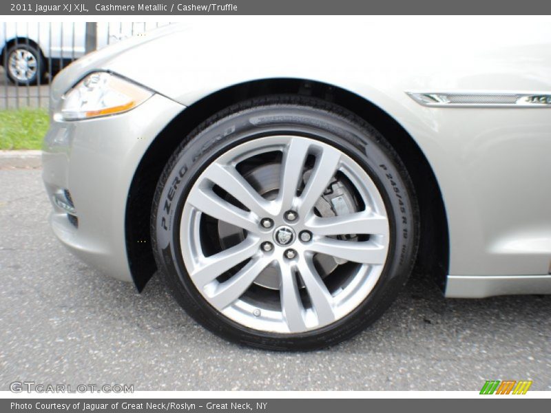 Cashmere Metallic / Cashew/Truffle 2011 Jaguar XJ XJL