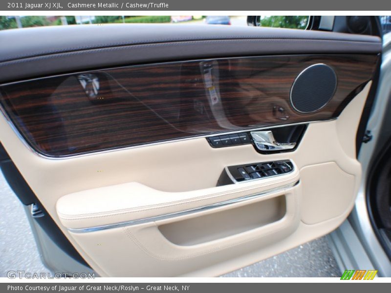 Cashmere Metallic / Cashew/Truffle 2011 Jaguar XJ XJL