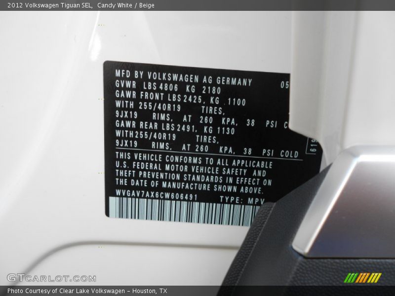 Candy White / Beige 2012 Volkswagen Tiguan SEL