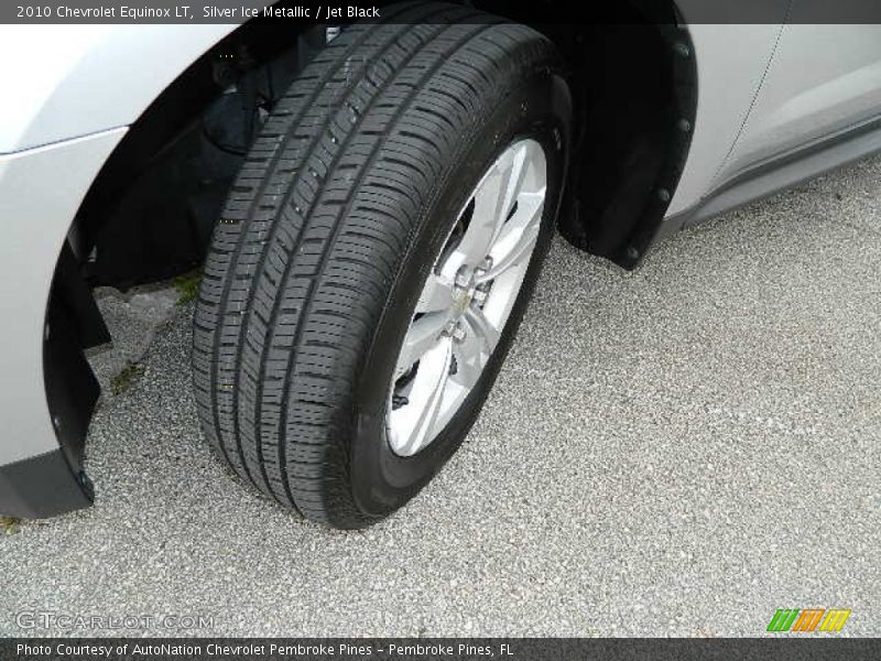 Silver Ice Metallic / Jet Black 2010 Chevrolet Equinox LT