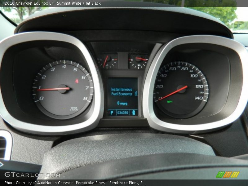 Summit White / Jet Black 2010 Chevrolet Equinox LT